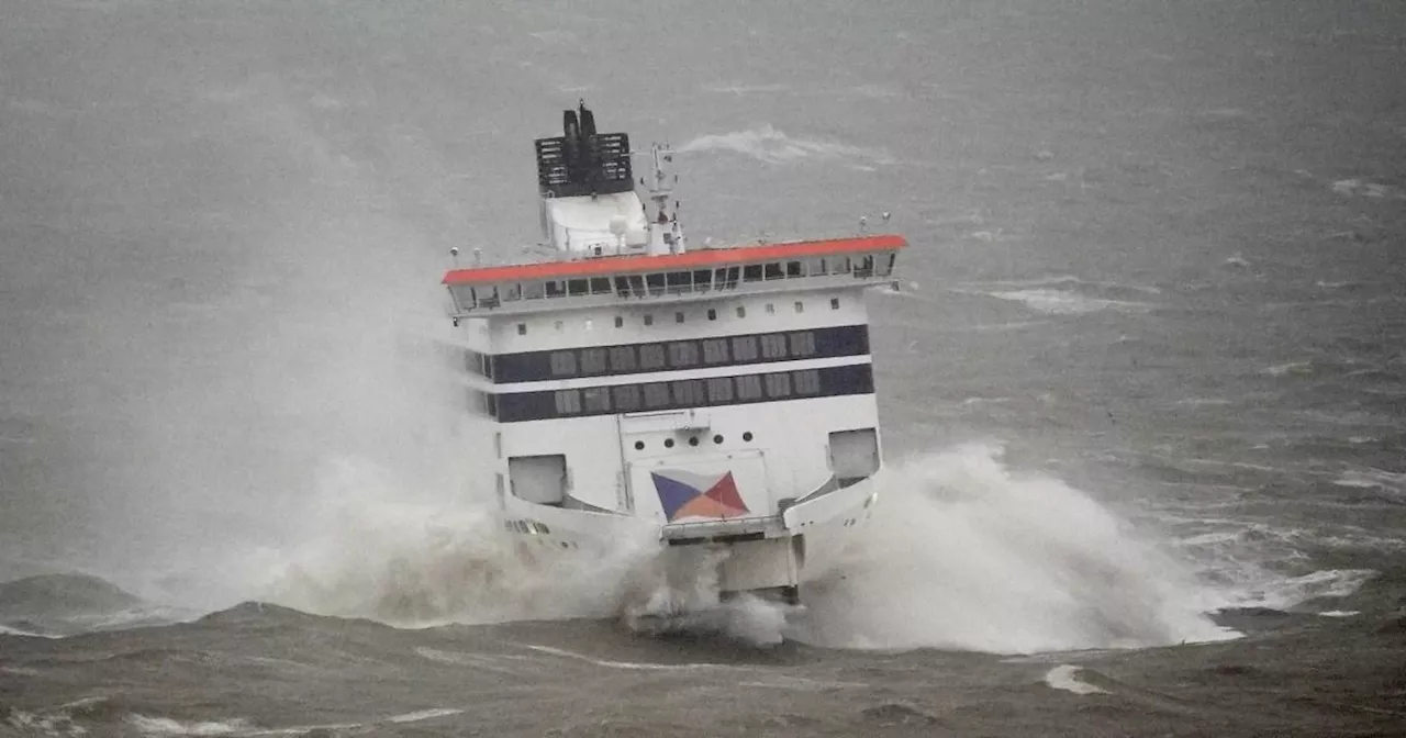 Jet stream threatens 'strongest winds of winter so far' across UK this weekend