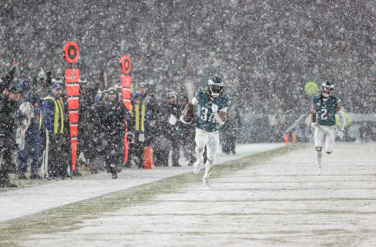 Eagles’ ‘playmaker’ explains emotional reaction after stepping up in win playoff win over Rams