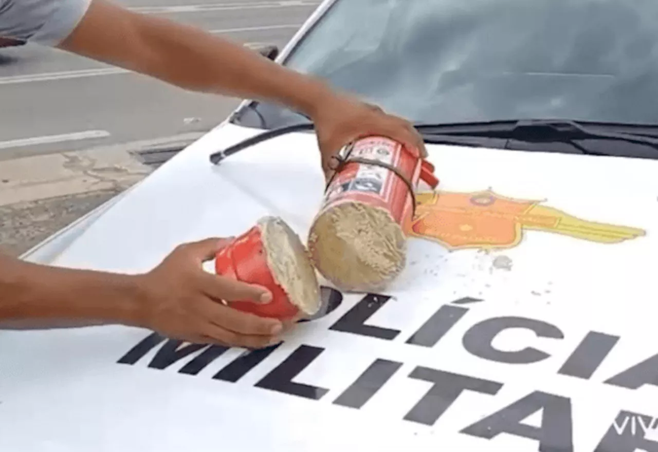 Polícia apreende pasta base de cocaína em extintor de incêndio