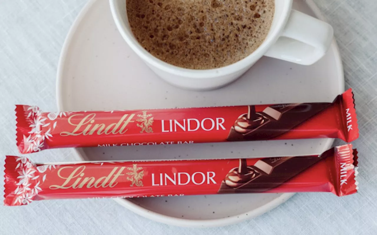 Lindt Beats the Blue Monday Blues with Free LINDOR Treatbar Samples