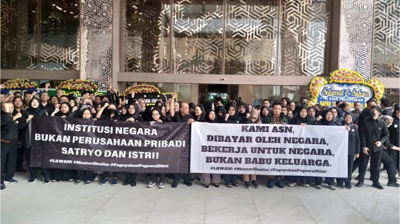 Disebut Kerap Arogan dan Suka Tampar, Menteri Satryo Didemo Pegawai Kemendikti Saintek