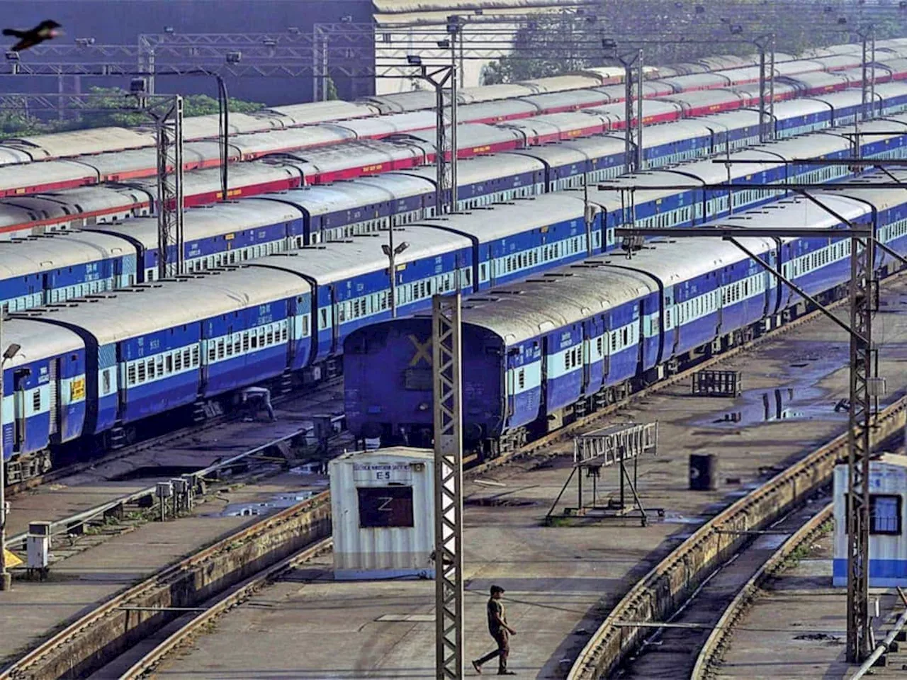 Railway Recruitment 2025: ધોરણ 10 પાસ માટે રેલ્વેમાં નોકરી માટે તક, લેખિત પરીક્ષા વિના મળશે નોકરી, જાણી લો વિગતો