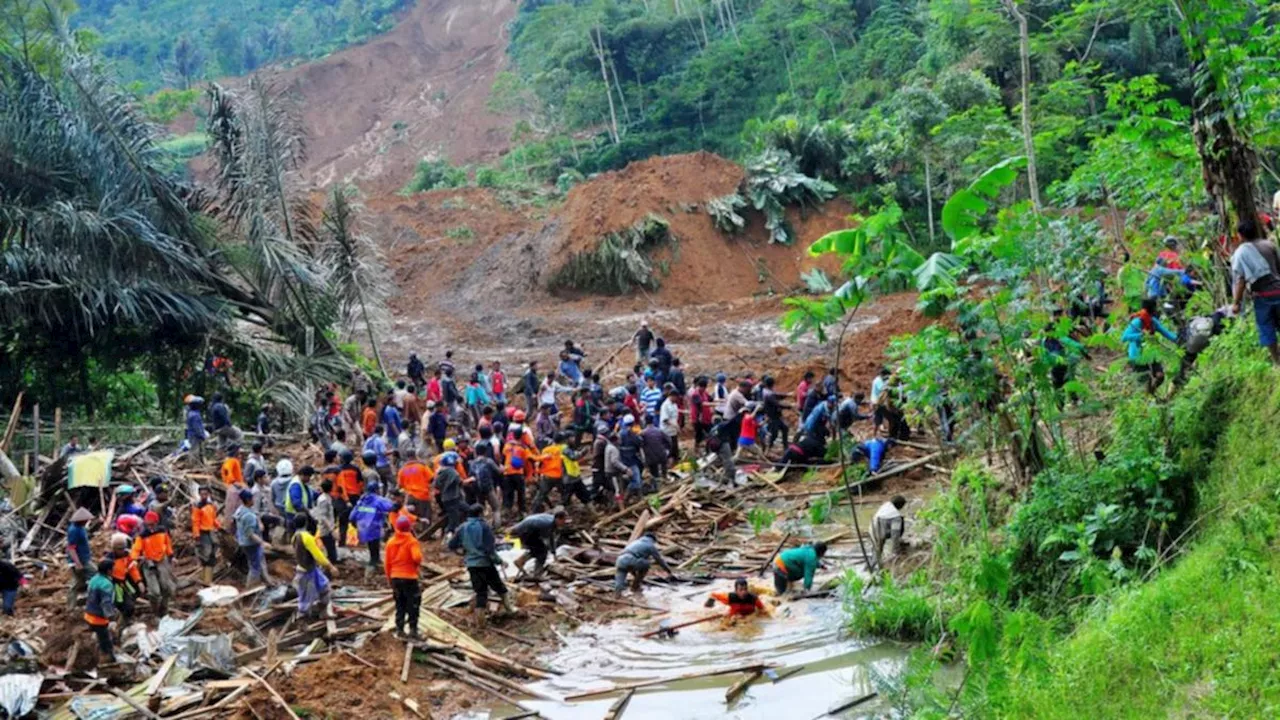 Landslide kills 16, injures 10 more in Indonesia's Central Java