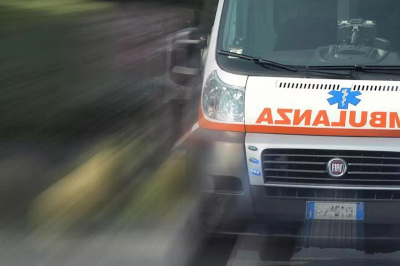 Ambulanza bloccata in pronto soccorso per 60 ore con paziente 94enne a bordo