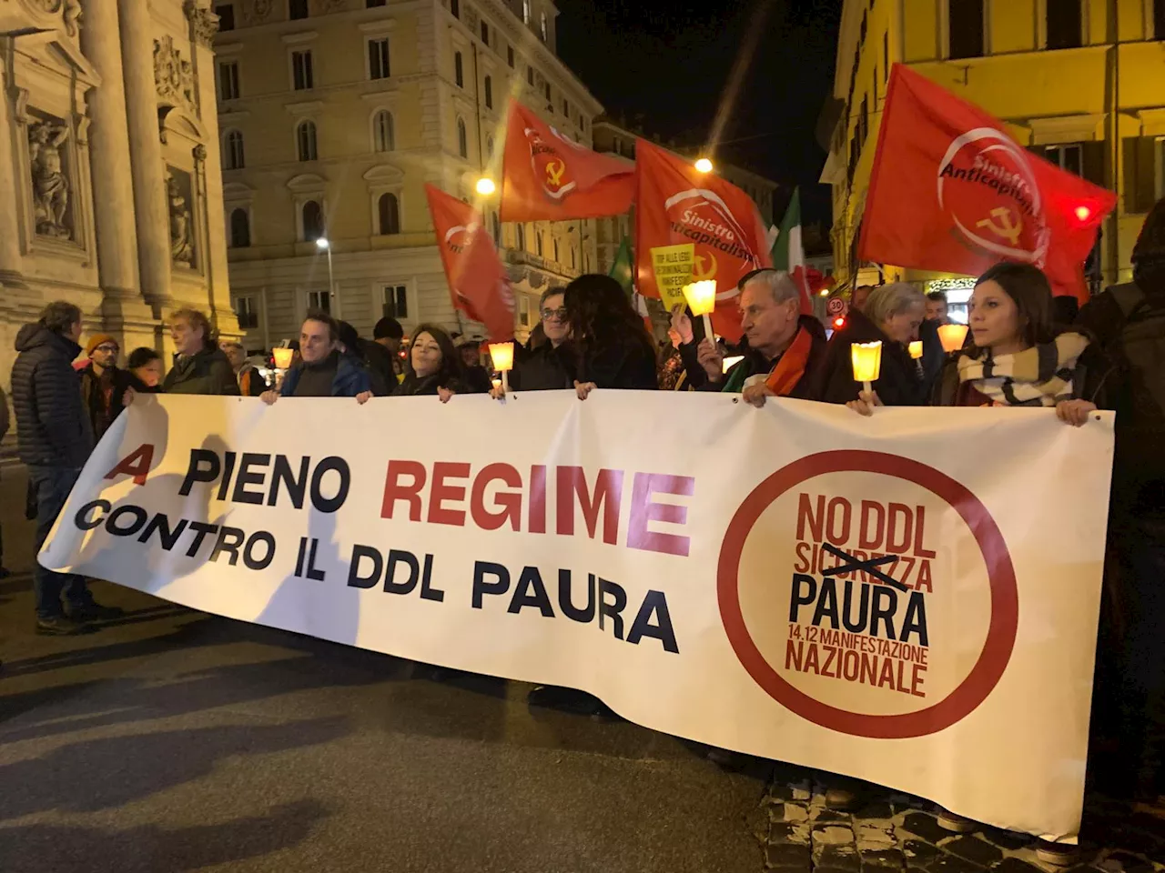 Italia scende in piazza contro il decreto sicurezza