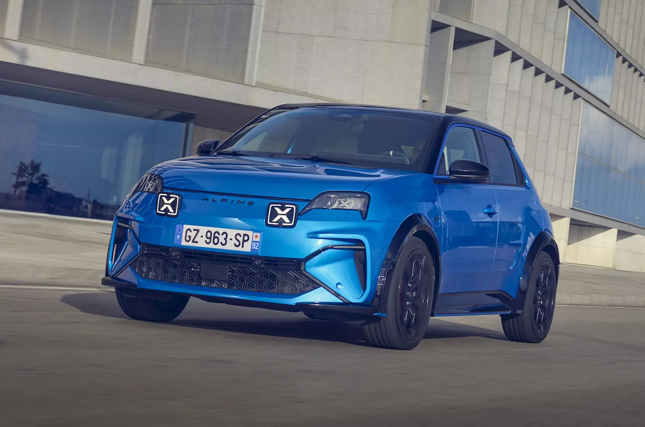 Alpine A290 hot hatch unveiled with 215bhp and 236 miles of range