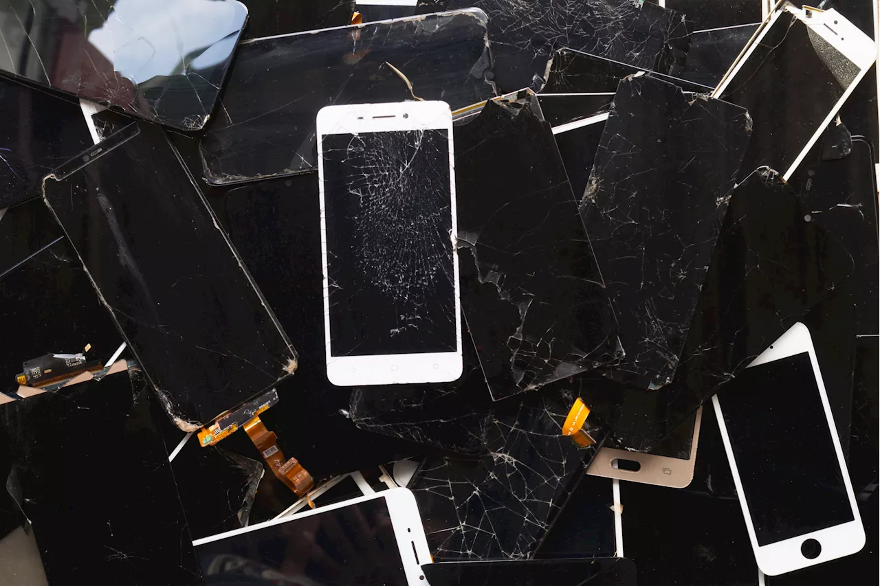 Orange et les Maires Lancent un Défi Écologique pour Recycler les Smartphones