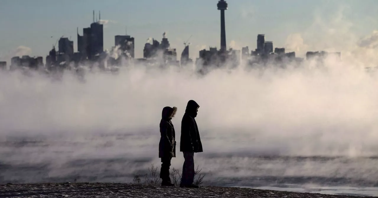 Arctic Intrusion Sends Temperatures Plummeting in Toronto