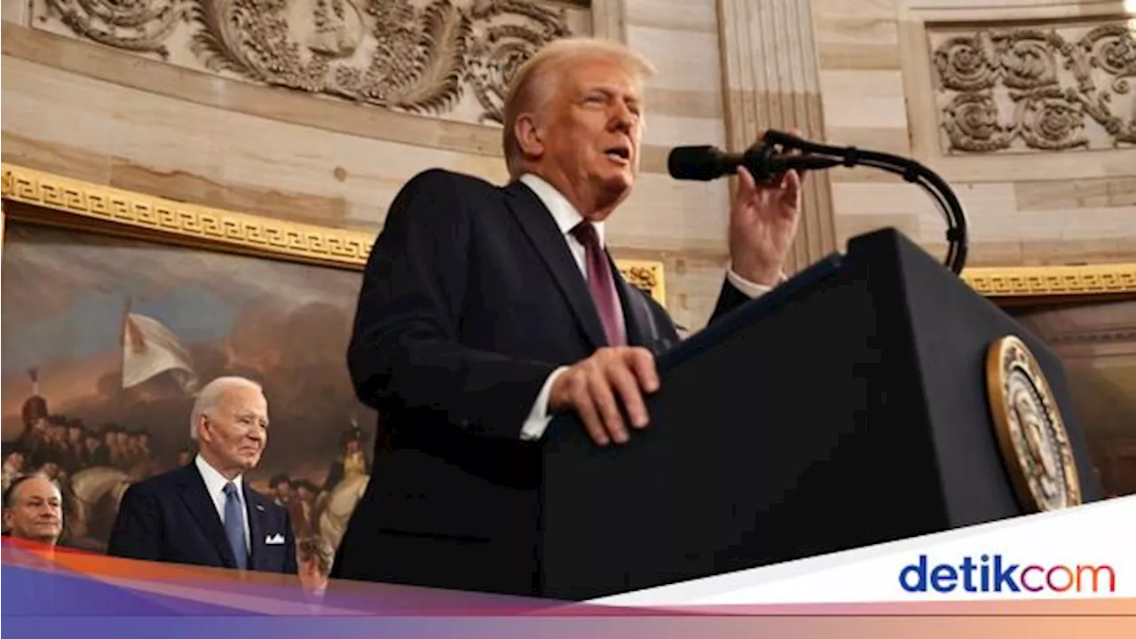 Trump Genakan Tarif Impor 25% pada Meksiko dan Kanada