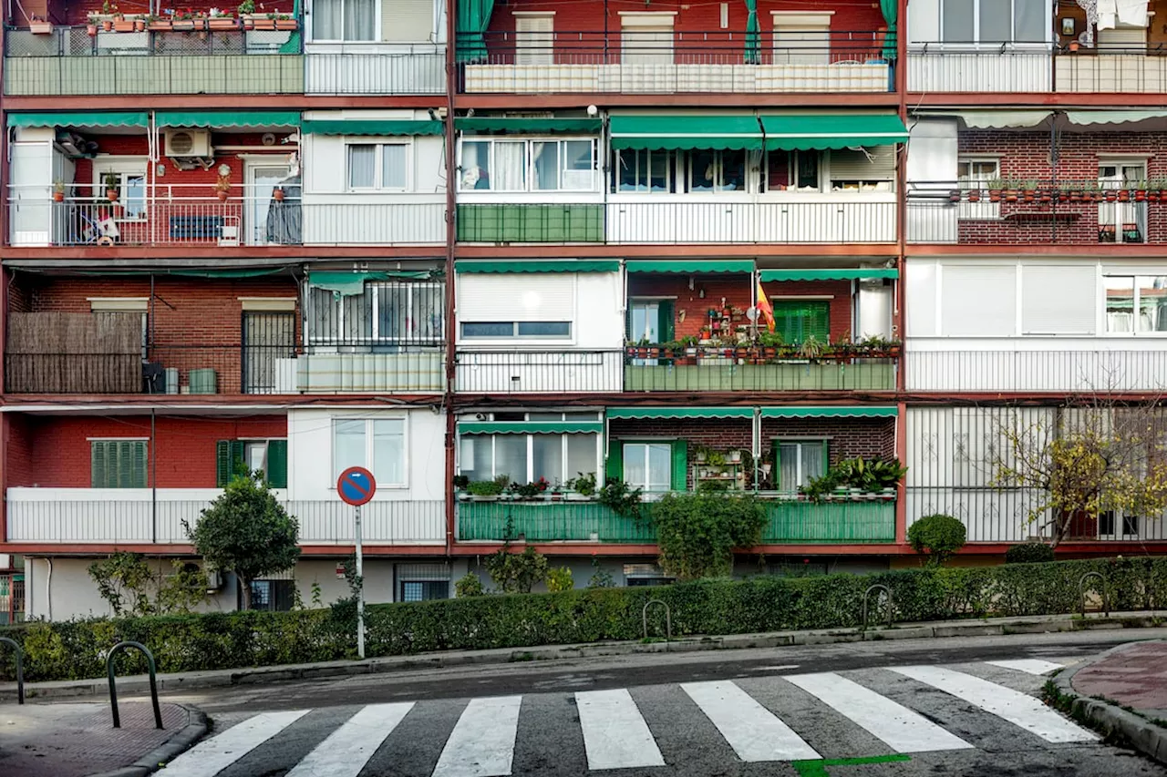 Toldo Verde: Un Patrimonio Dual y Paradójico