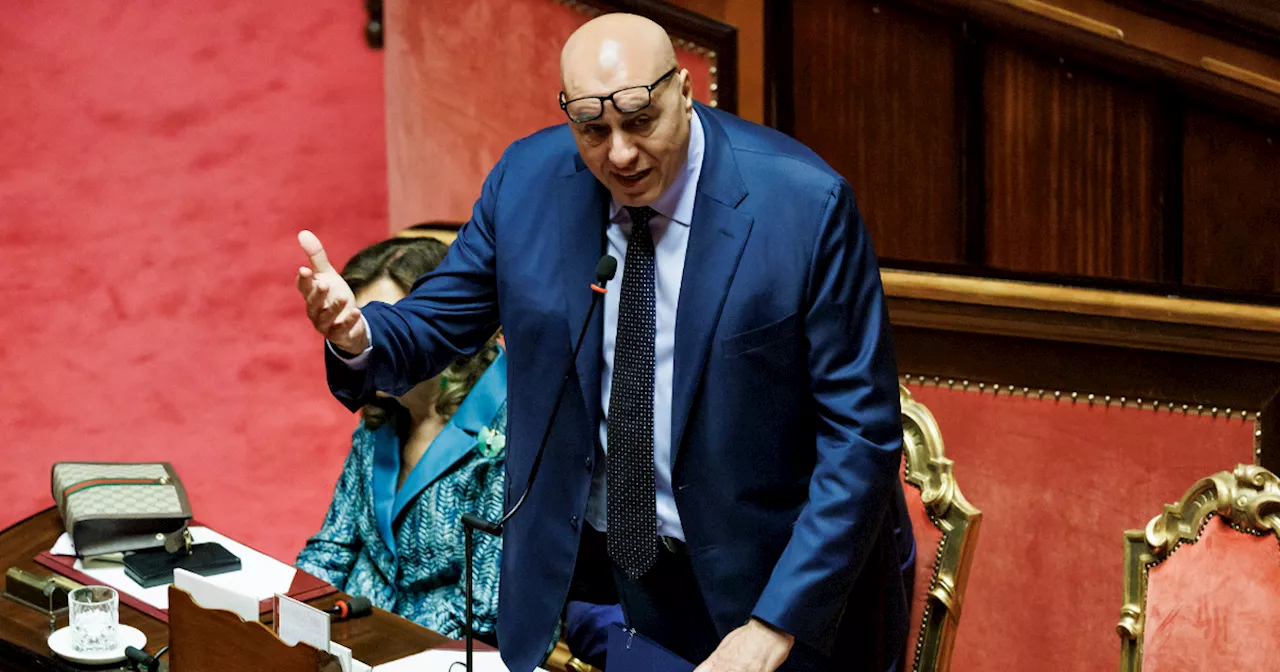 Ucraina, risoluzioni M5s-Avs: “Stop all’invio di armi, no agli attacchi in territorio russo”