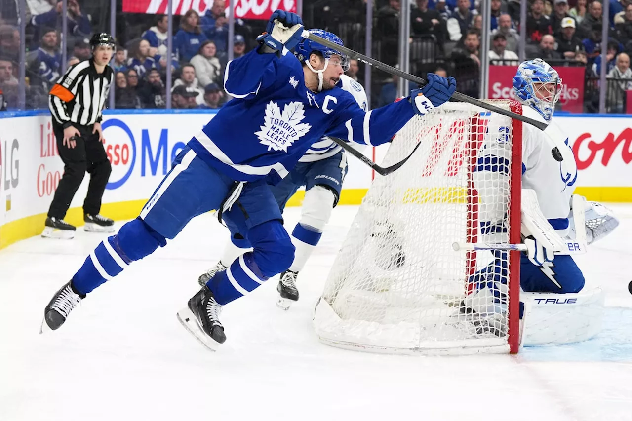 Matthew Knies scores twice, adds assist to push Leafs past Lightning