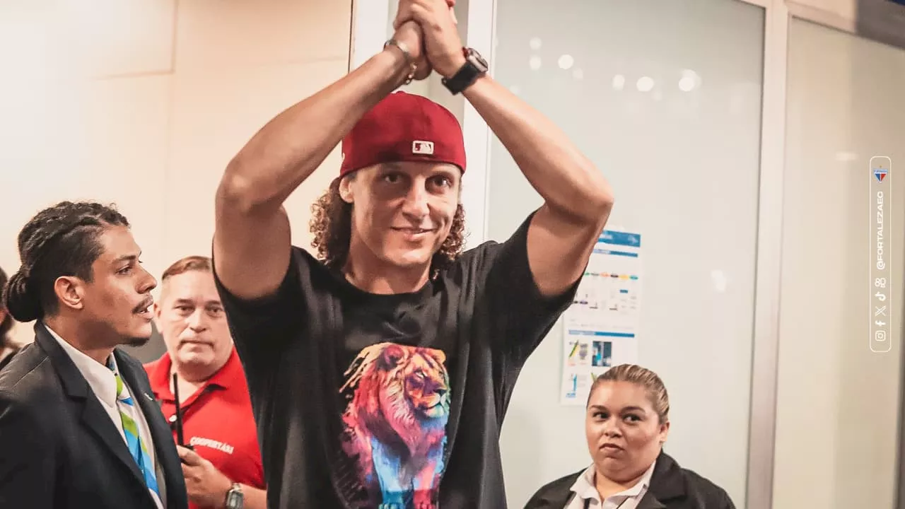 David Luiz inicia jornada no Fortaleza com exames e apresentação