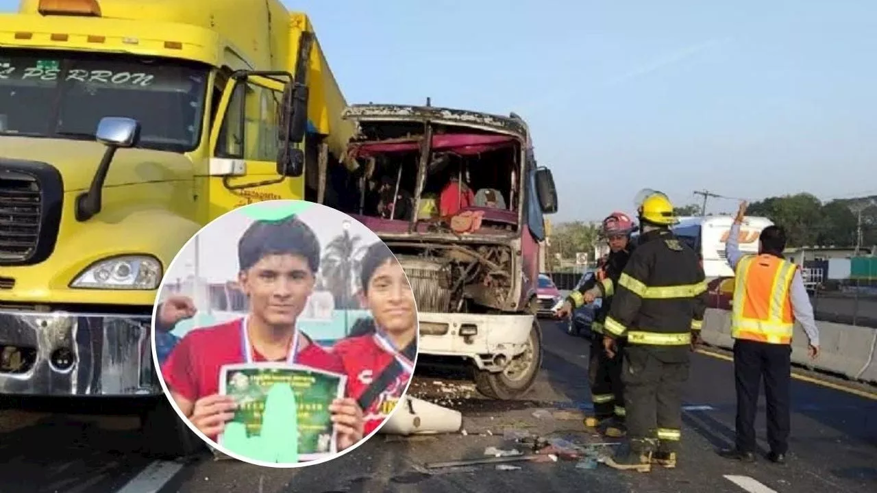 Brando Gael pierde la pierna tras 4 días del choque de camión urbano en autopista Veracruz