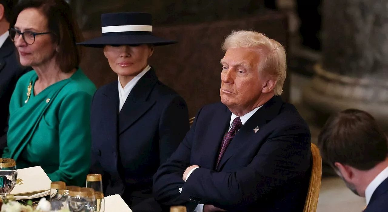 Il cappello di Melania Trump diventa virale