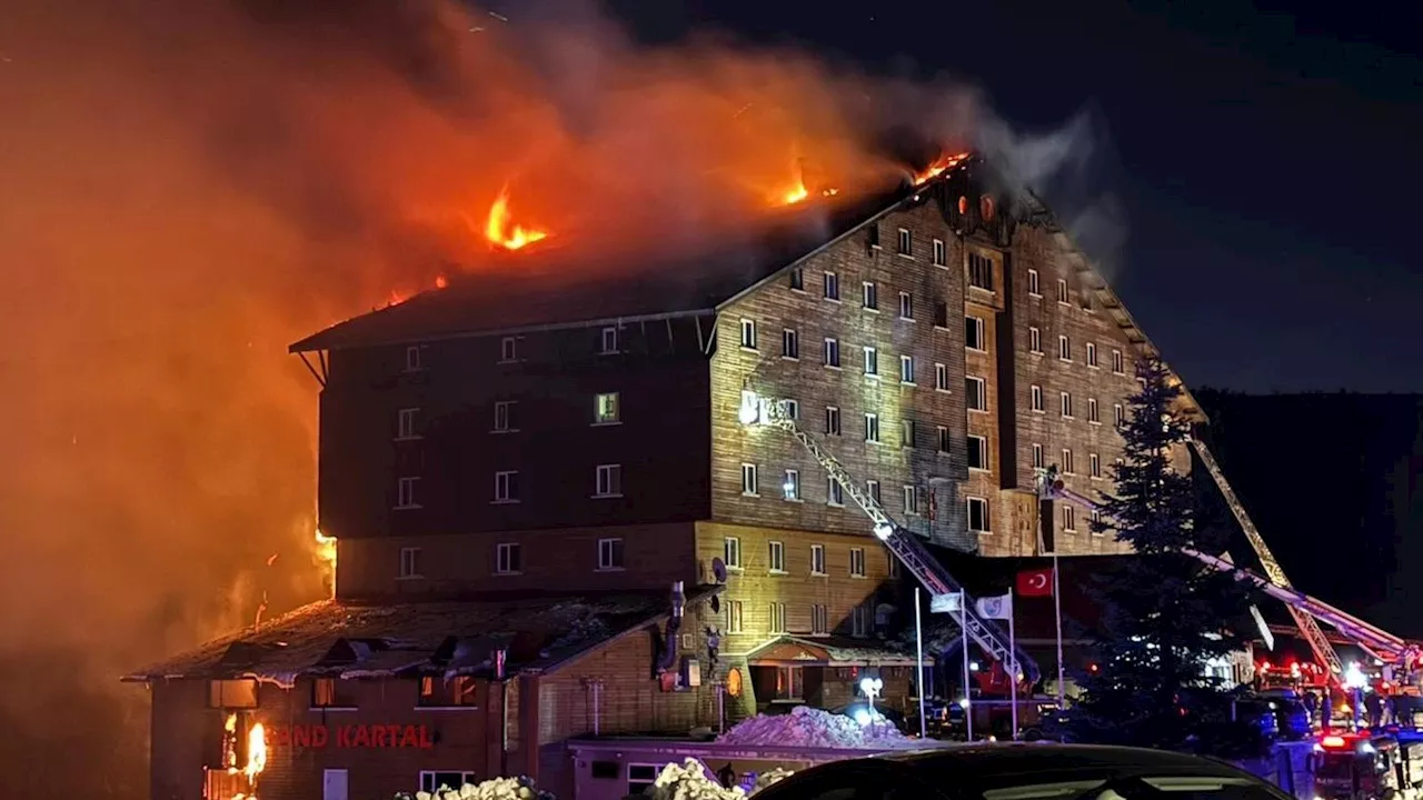 Zehn Menschen sterben bei Hotel-Brand in türkischem Skigebiet