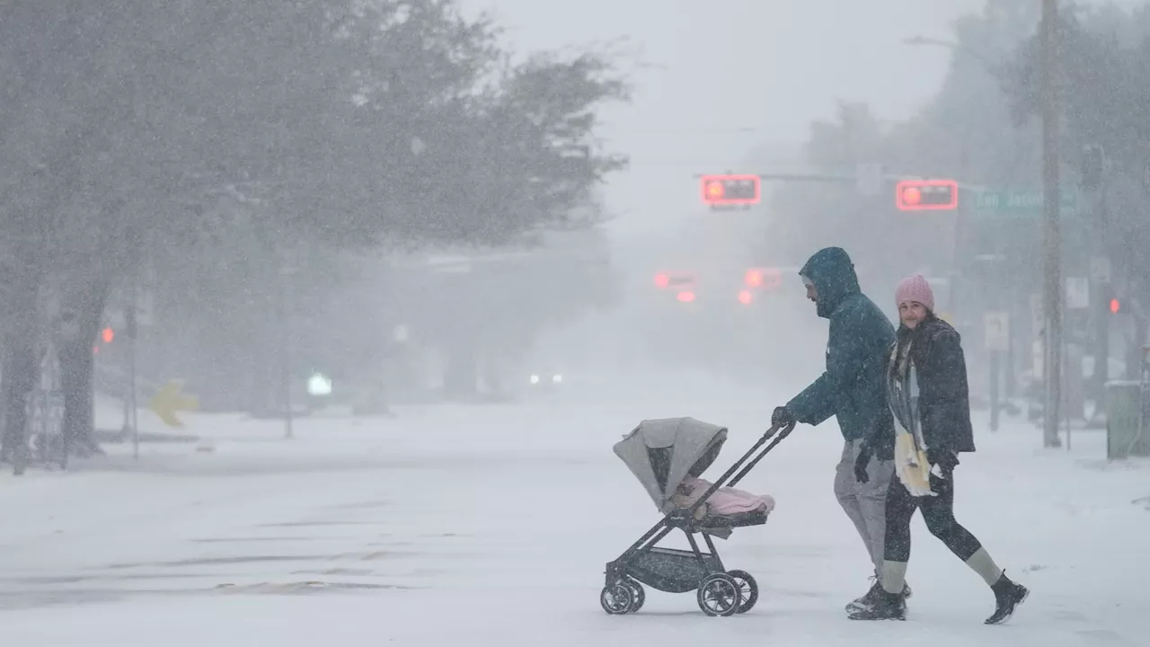 Historic Snowstorm Grips Southern US, Causing Widespread Disruptions