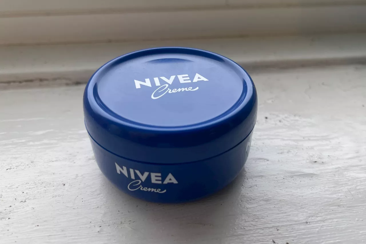 Rejuvenate Your Skin with a DIY Nivea and Olive Oil Face Mask