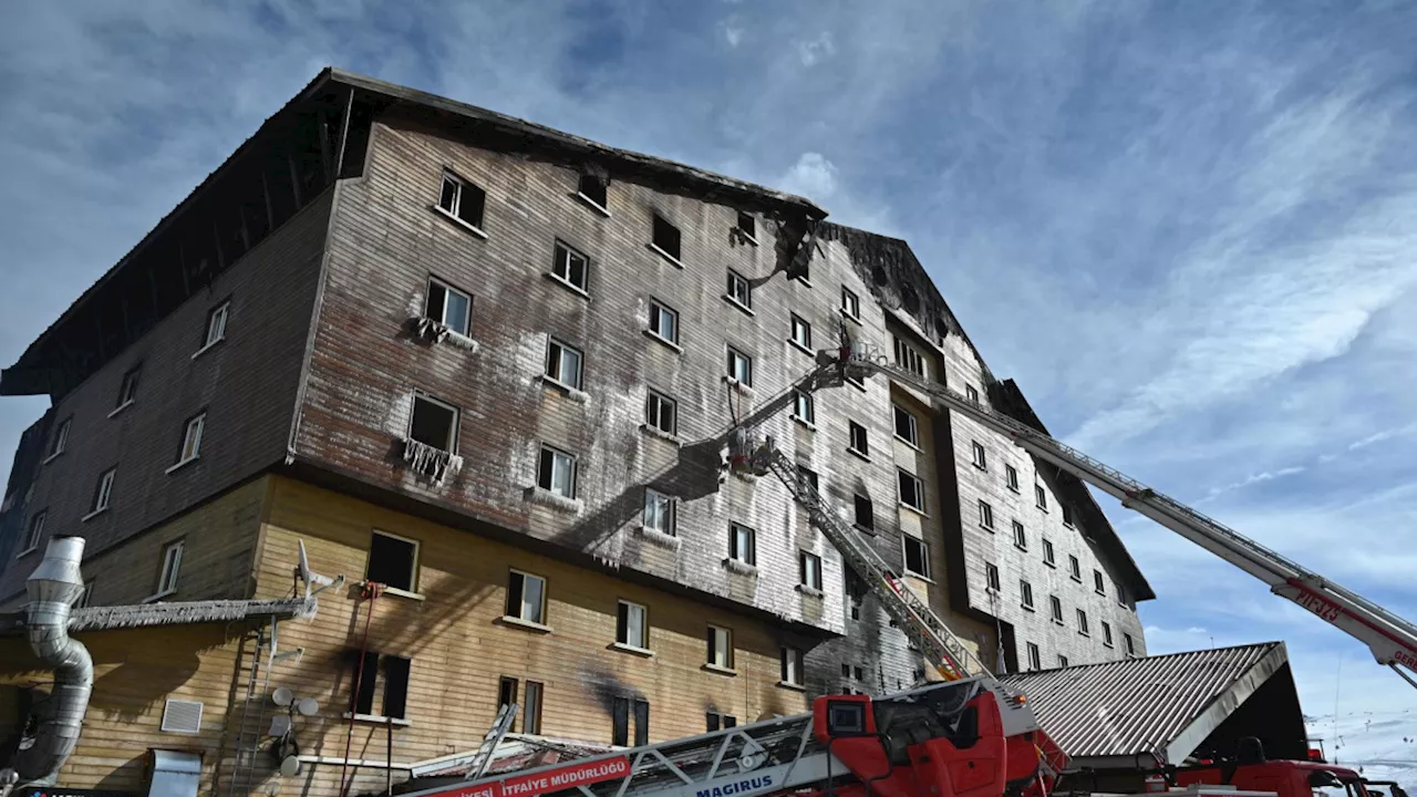 Trágico Incendio en Hotel de Estación de Esquí en Turquía deja 69 Muertos