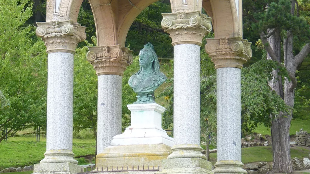 Queen Victoria's Bust Vanishes From North Wales Town After 130 Years