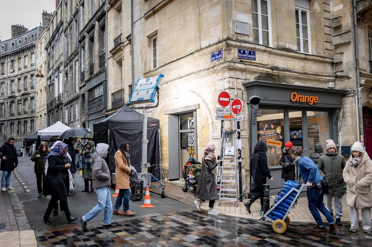 À Bordeaux, on peut faire plein de décors différents » : dans les coulisses du tournage du film « Tout va super »,