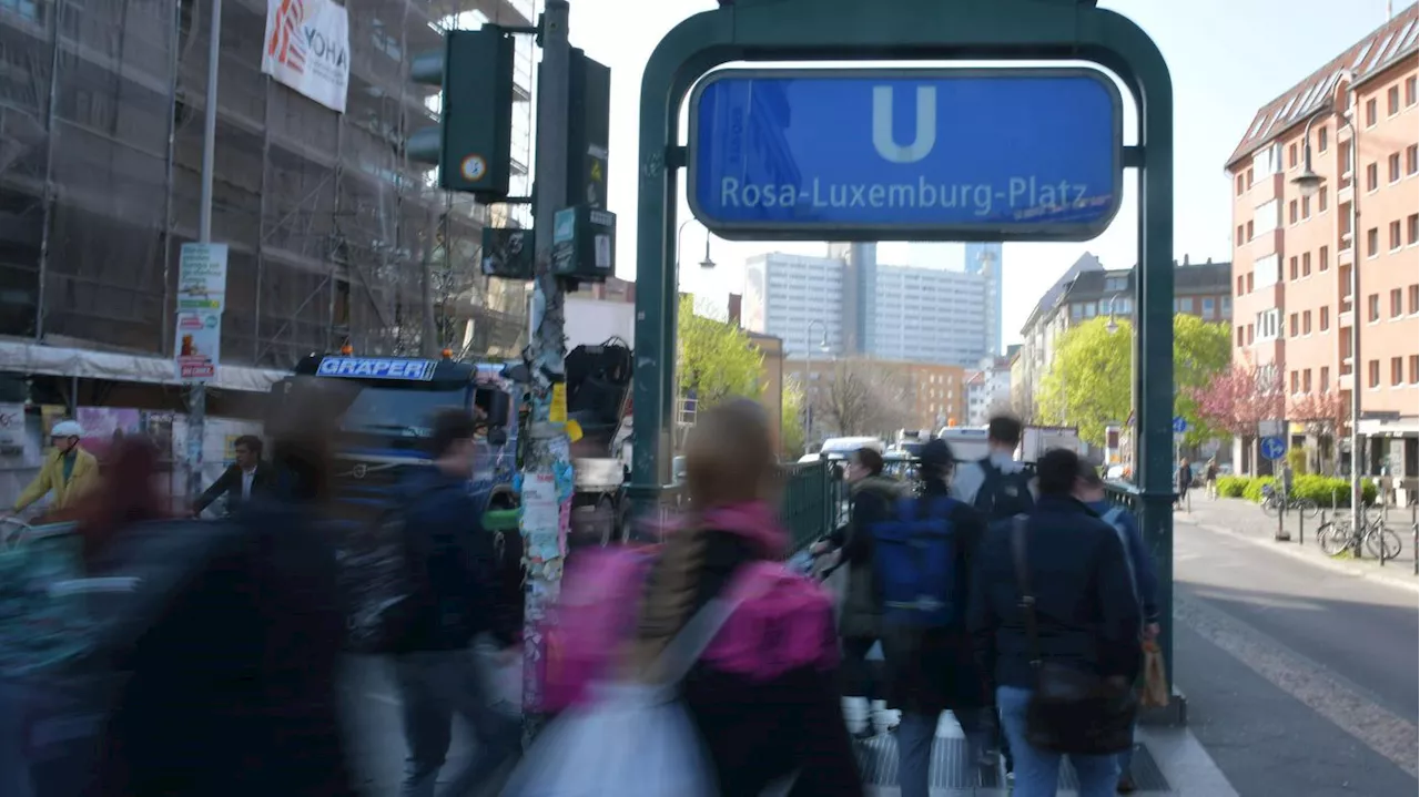 Opfer sitzt heute im Rollstuhl: Berliner Staatsanwaltschaft erhebt Anklage gegen Gleisbett-Schubser