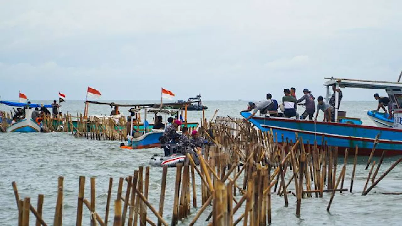 Kasus Pagar Laut, Mantan Menteri Kelautan Freddy Numberi Komisaris Perusahaan Pemilik Sertifikat di Laut Tangerang