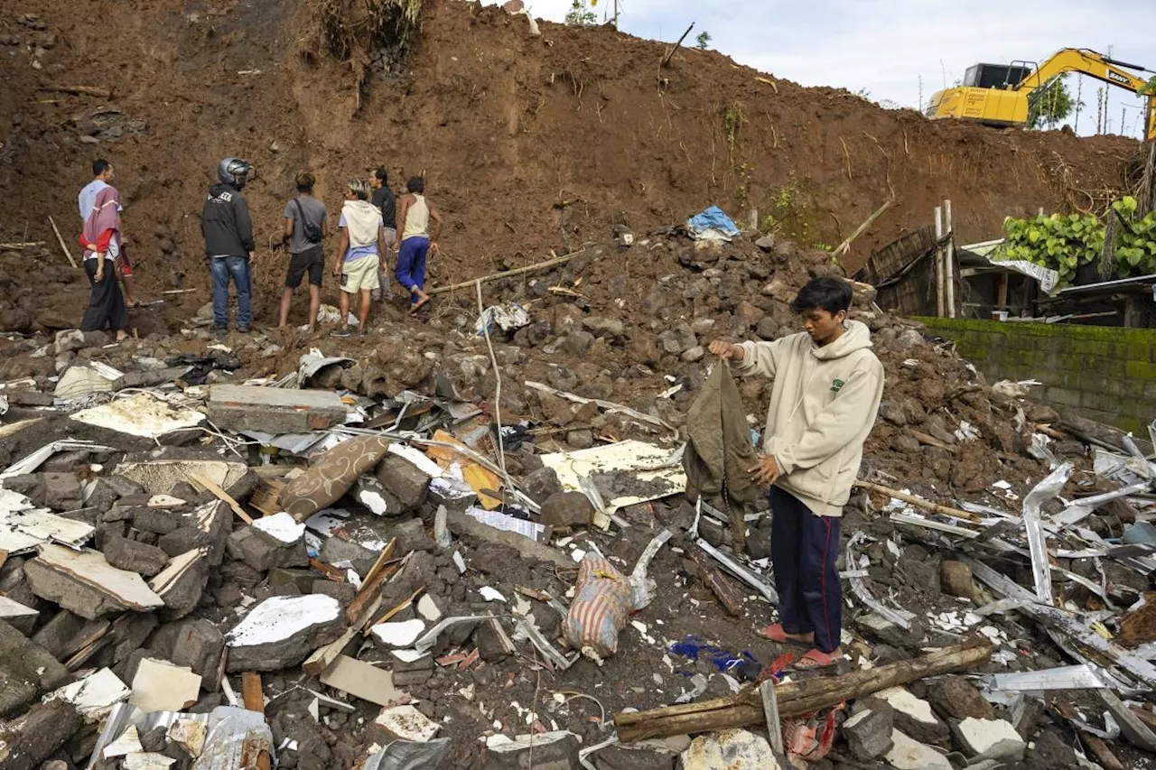 Flash Floods and Landslides Kill at Least 17 in Java, Indonesia