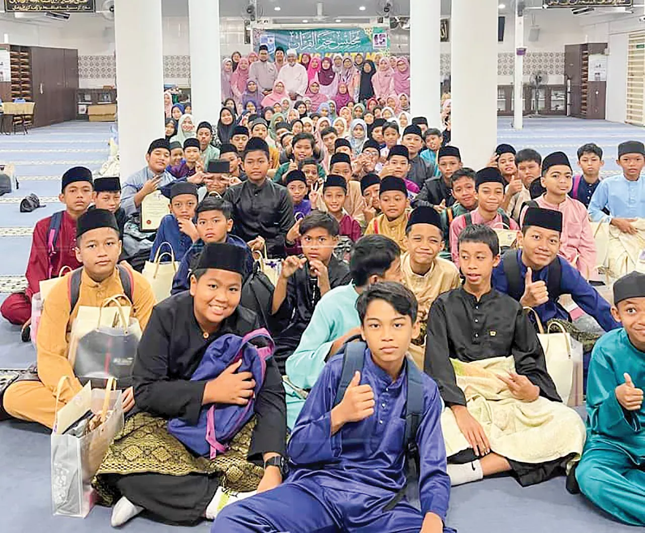 School and Mosque Collaborate for Quran Recitation Completion Ceremony