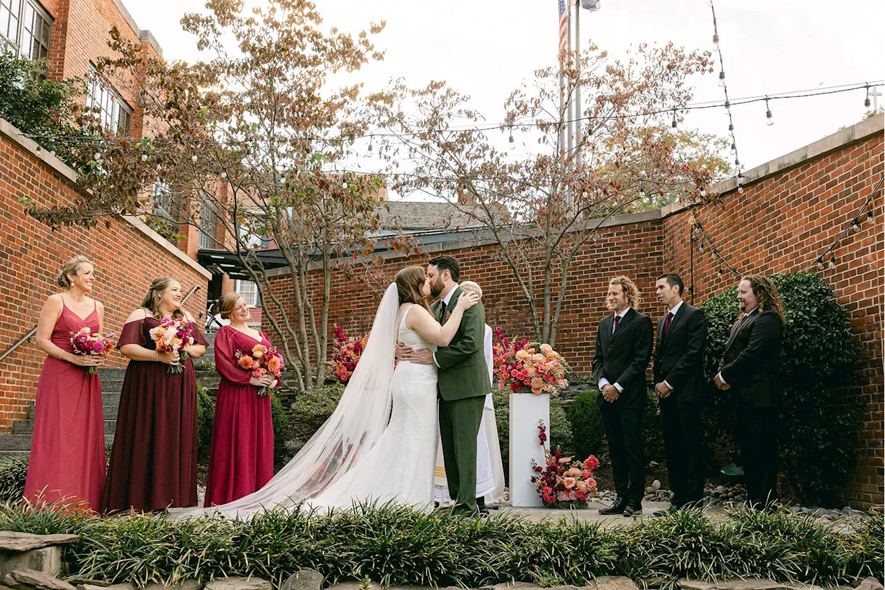 A Colorful, Retro-Inspired Fall Wedding at the Ritz-Carlton, Georgetown