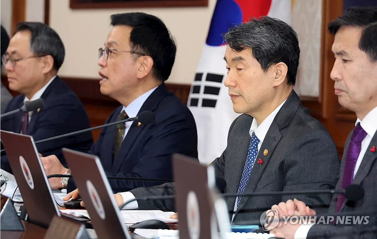 AI교과서 다시 국회로…교육부 '갑작스런 지위 변동 혼란 우려'(종합)