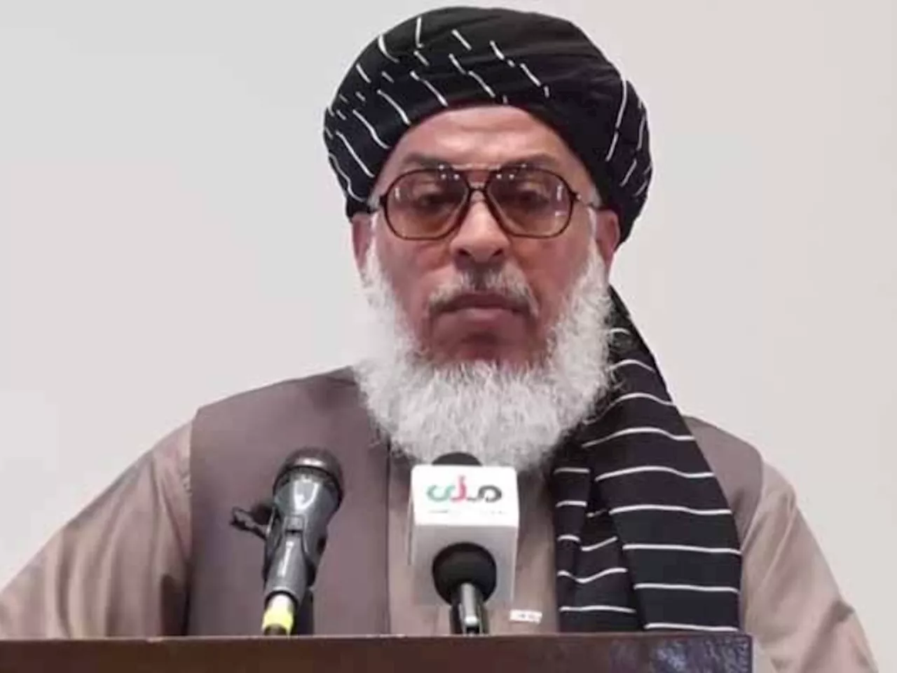 Taliban minister calls for reopening of girls’ schools in rare public criticism