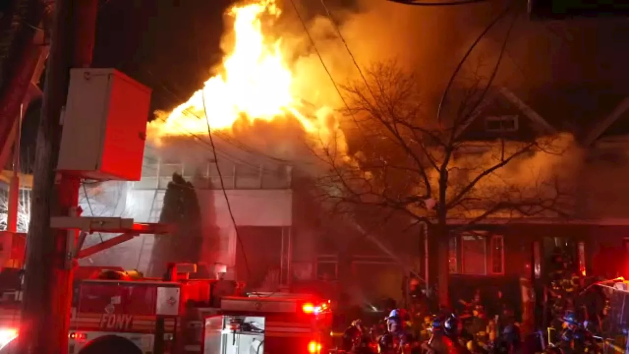 5 people hurt after fire engulfs home in Brooklyn