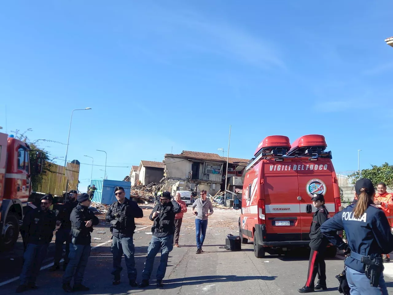 Crollo palazzina Catania dopo esplosione, trovato presunto disperso: ultime news