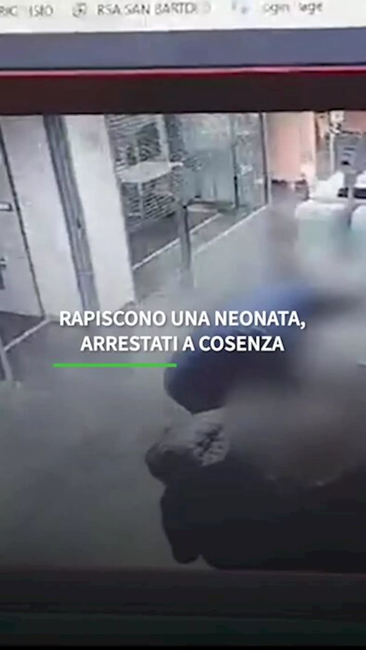 Rapiscono una neonata, arrestati a Cosenza