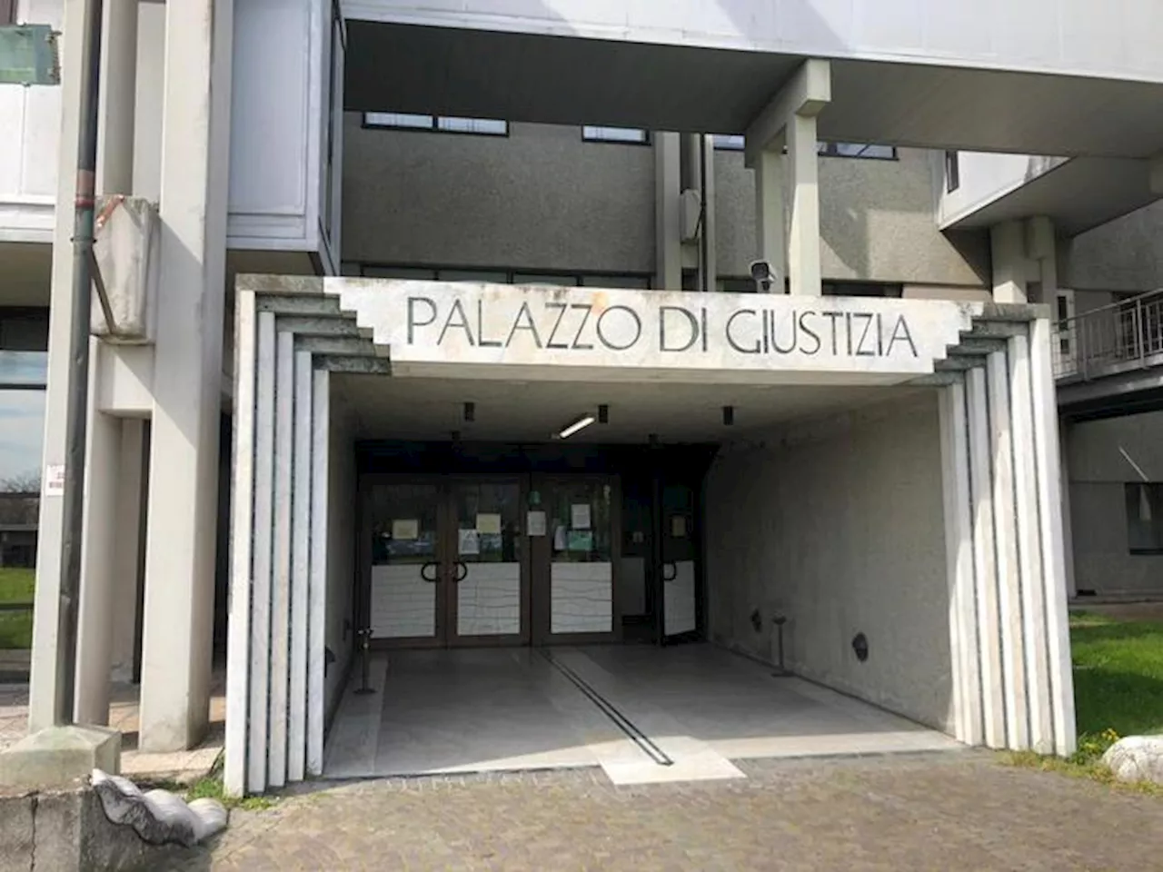 Volontario arrestato per violenza sessuale su due giovani donne