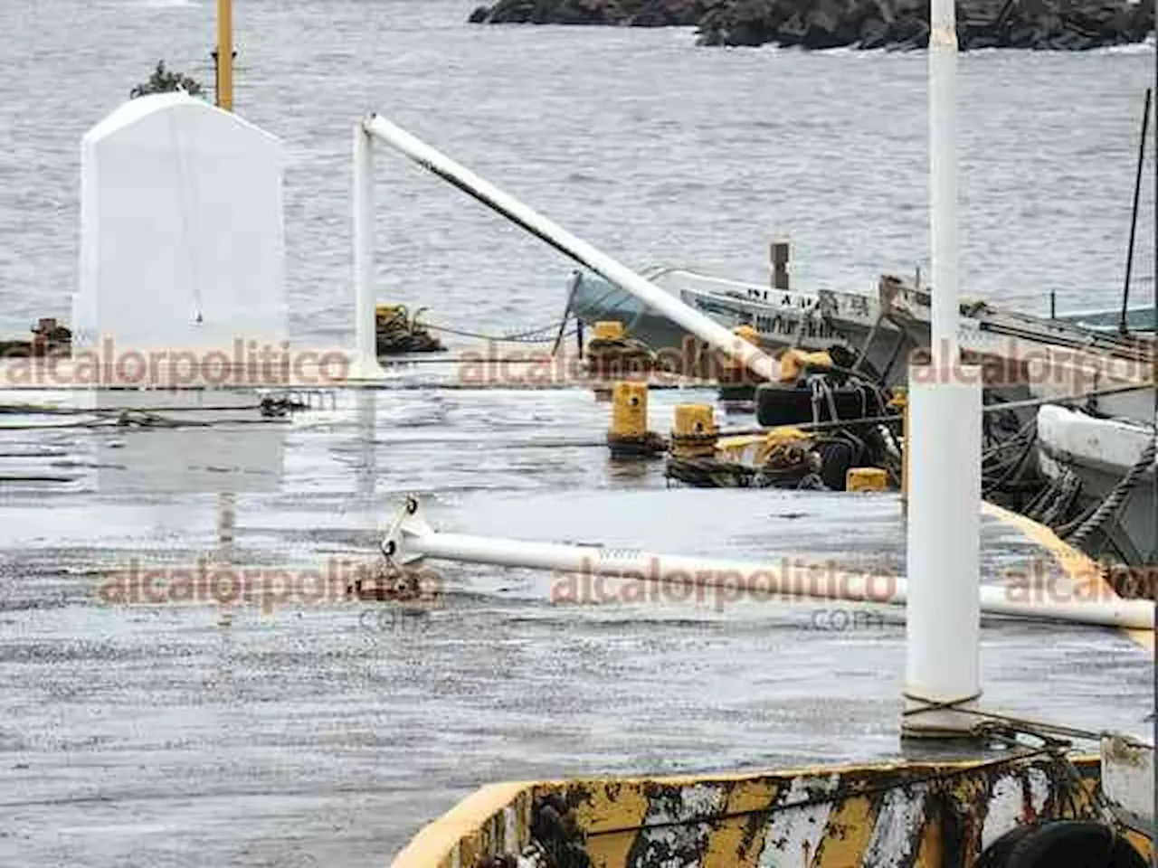 Fuertes vientos dejaron daños en muelle de pescadores, en Veracruz Puerto