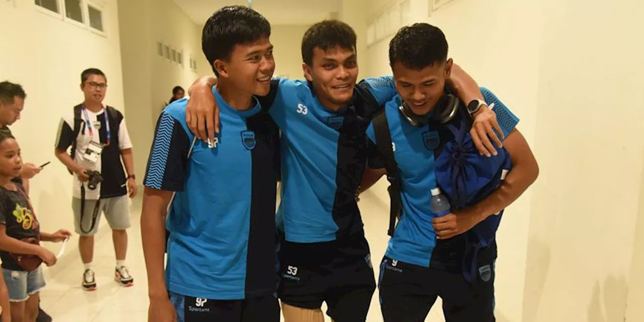Persib Bandung Terperangah Cedera Dua Gelandang Andalan