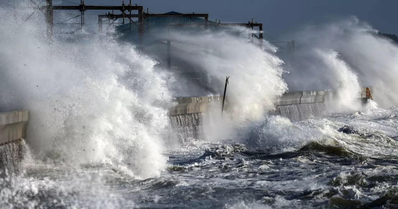 Storm Éowyn to Batter Scotland with 90mph Winds