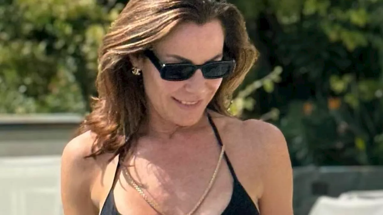 Luann de Lesseps Flaunts Figure in Mexico While Navigating Dating Life