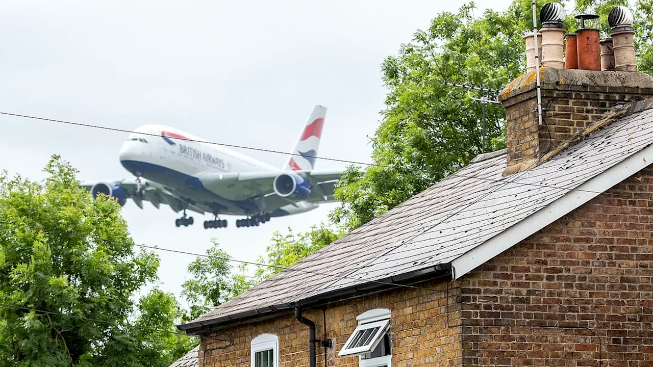 Labour braced for Cabinet split over plans for a third runway at Heathrow Airport