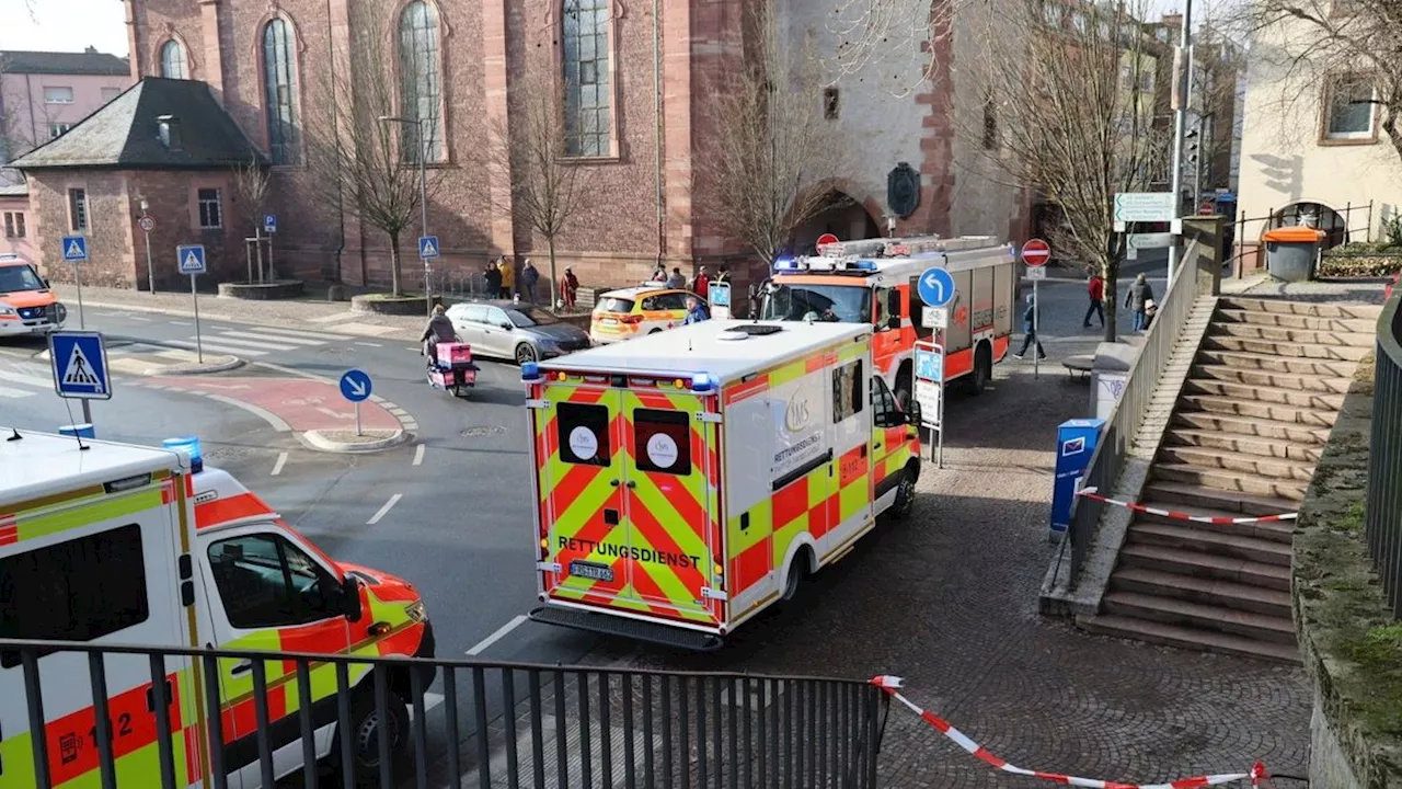 Großeinsatz in einem Park: Messerangriff in Aschaffenburg