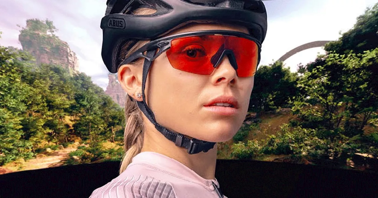 Meta Has Big Plans for Smartglasses, Including Oakley Collaboration and Screened Ray-Ban Models