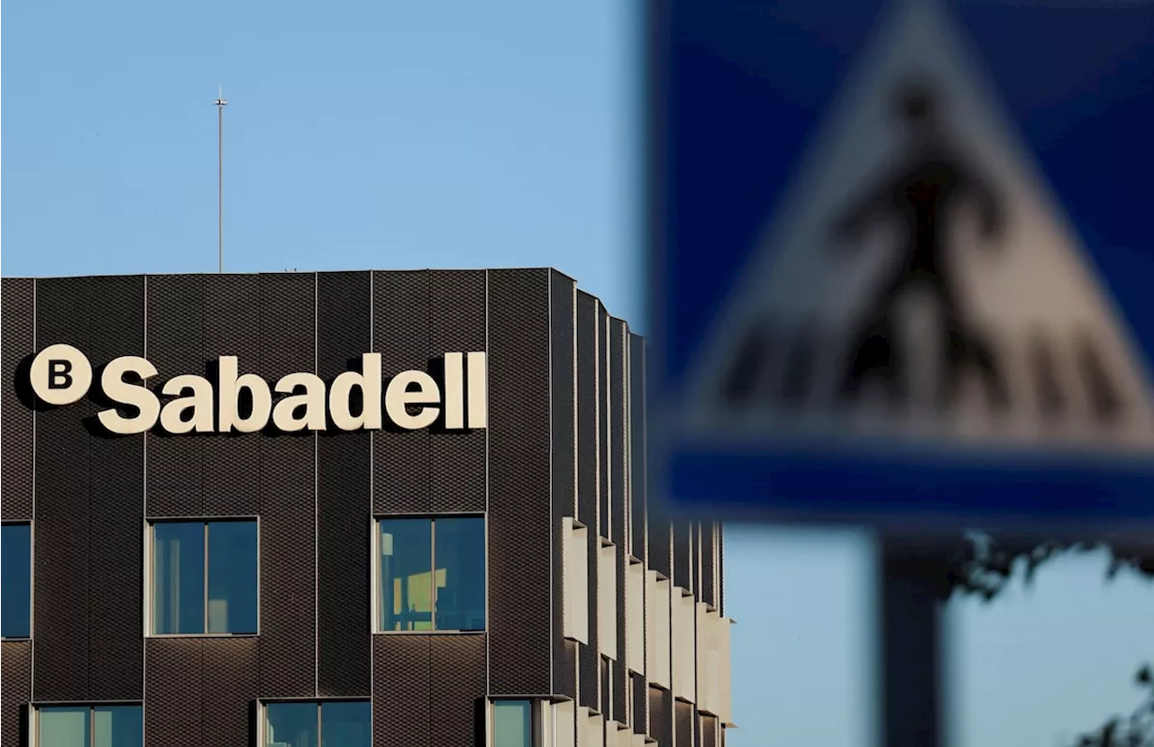 Banco Sabadell Regressa a Cataluña Após Mudança para Valência