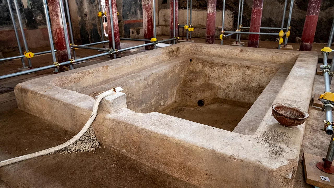 Pompeii Unearths 2,000-Year-Old Private Bathhouse