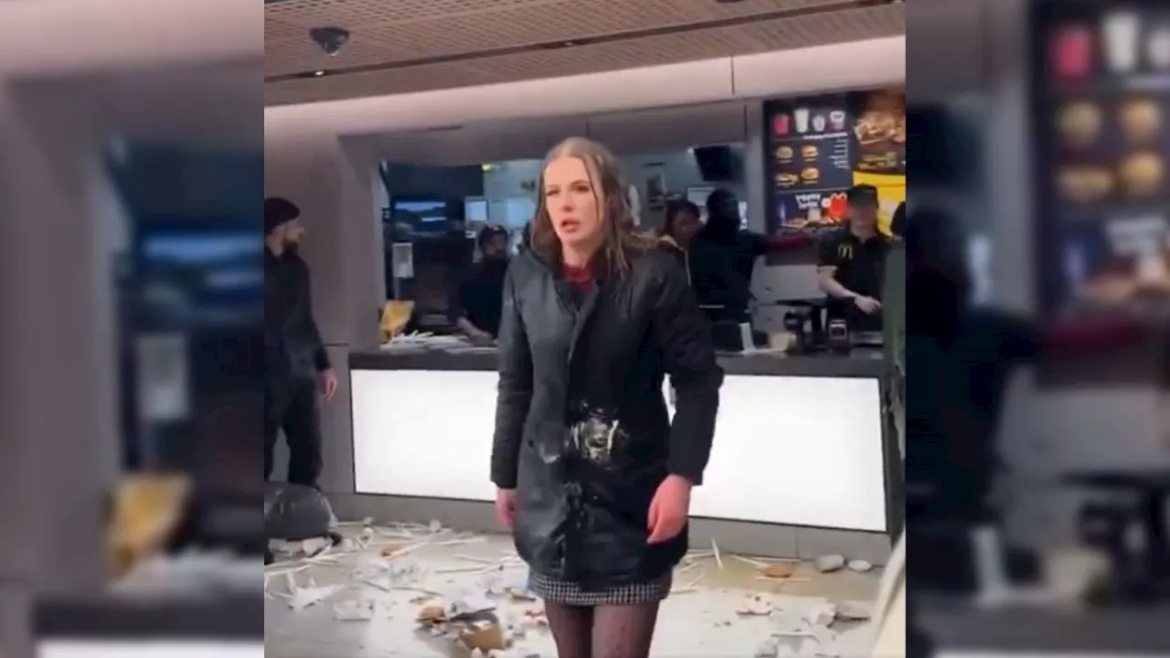 Pelea campal en McDonald's de Ámsterdam termina con cliente bañada en comida