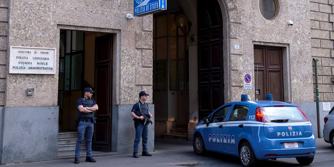 Torino, Coda all'Immigrazione: Persone in Strada per giorni per un Appuntamento