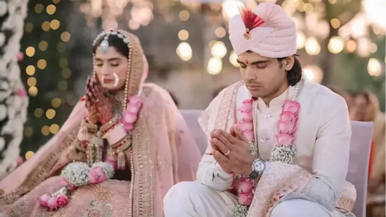 Neeraj Chopra Wedding: साउथ के फोटोग्राफर्स, की-पैड फोन वाला पंडित...नीरज-हिमानी की सीक्रेट शादी की रोचक बातें