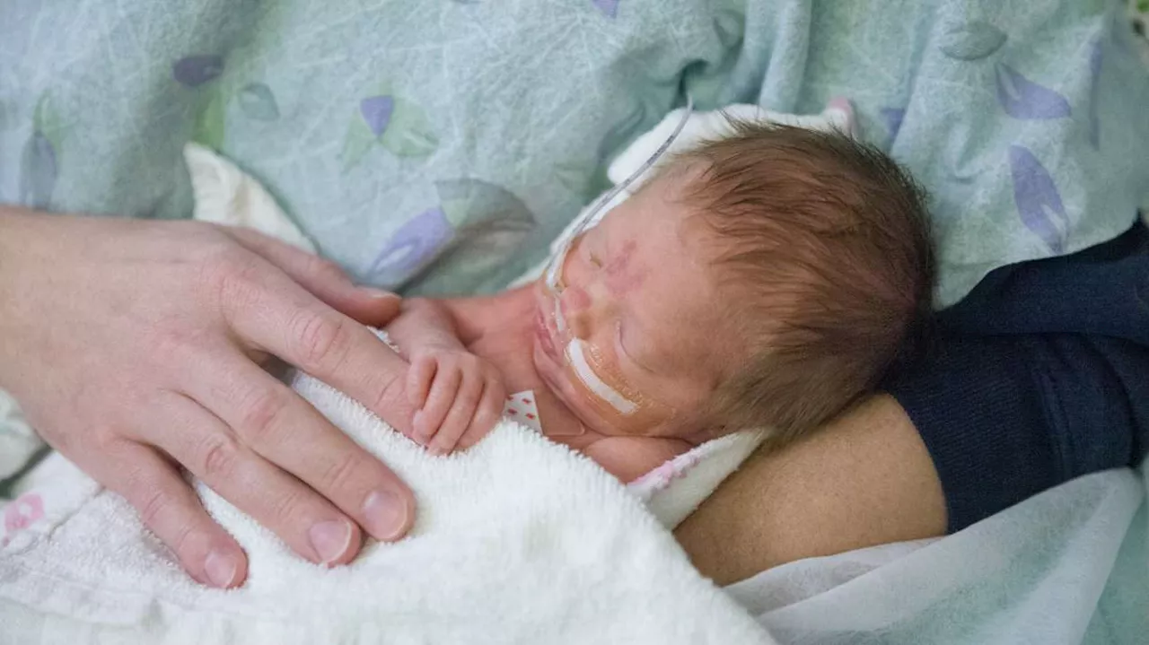 6 easy ways you can help a NICU parent