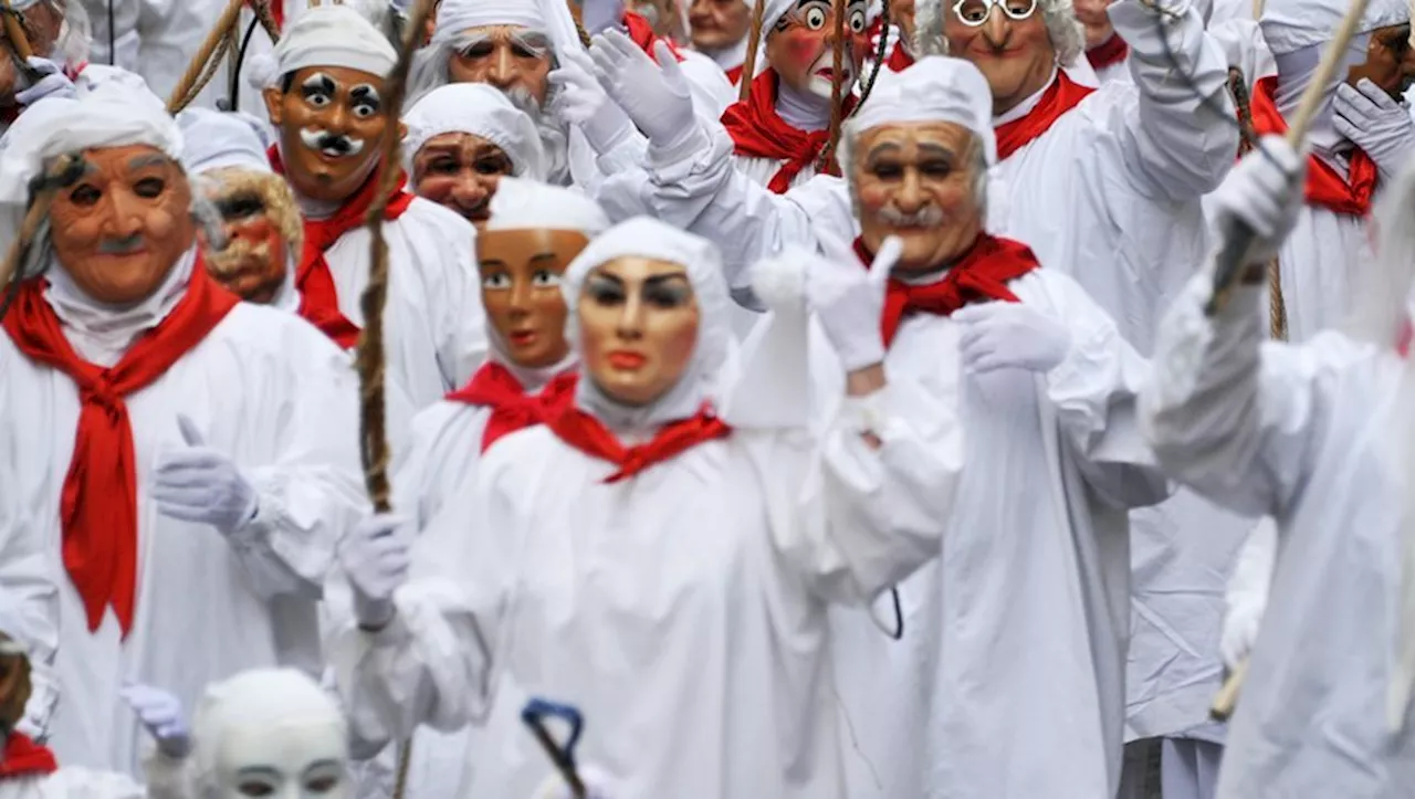 Le Carnaval de Limoux: Un Voyage Immédiat dans l'Ancrage Traditionnel